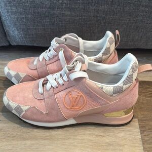 Louis Vuitton Sneakers